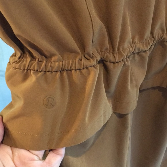 lululemon stretch travel woven jumpsuit - Picture 7 of 14